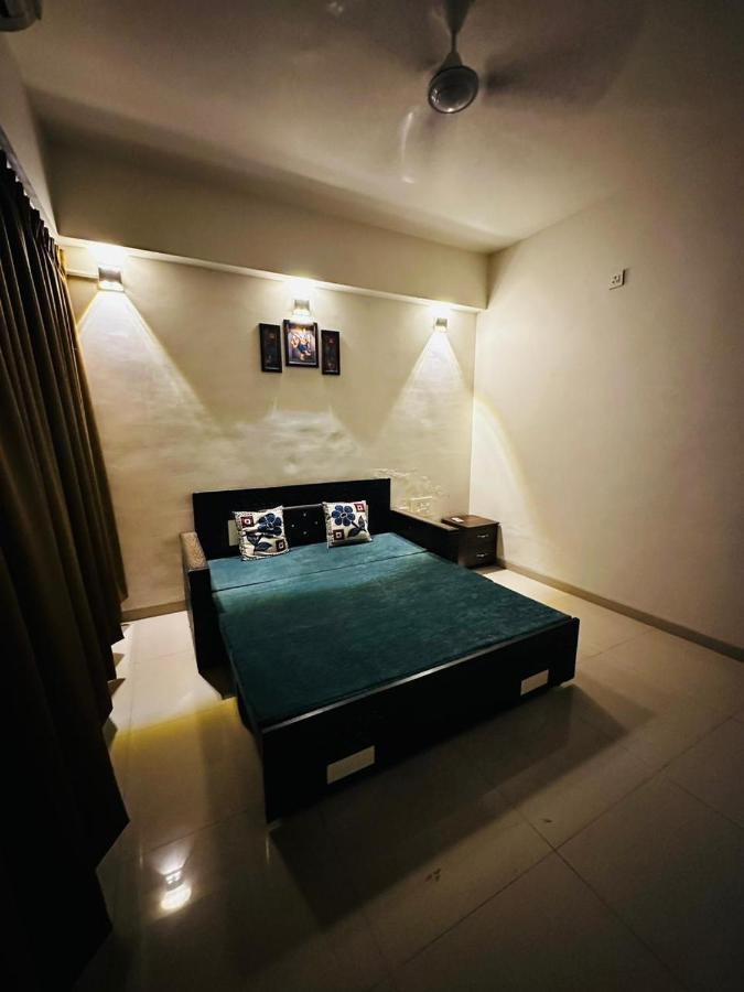 River Front Property Ahmedabad Exterior foto