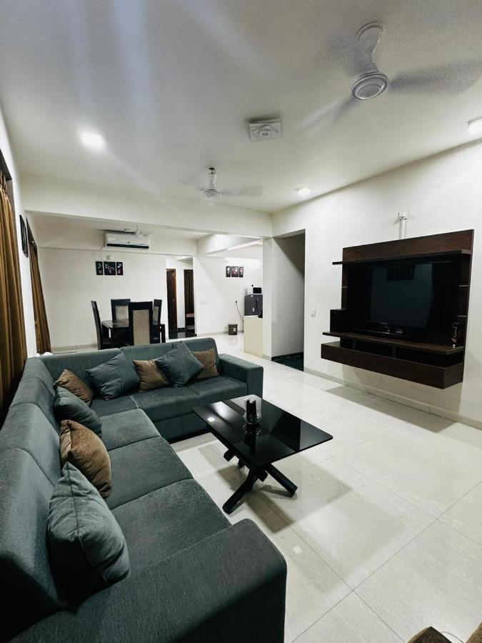 River Front Property Ahmedabad Exterior foto